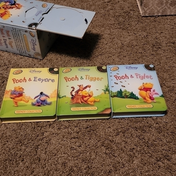 Disney Winnie the Pooh & Friends 3 books - Picture 8 of 12